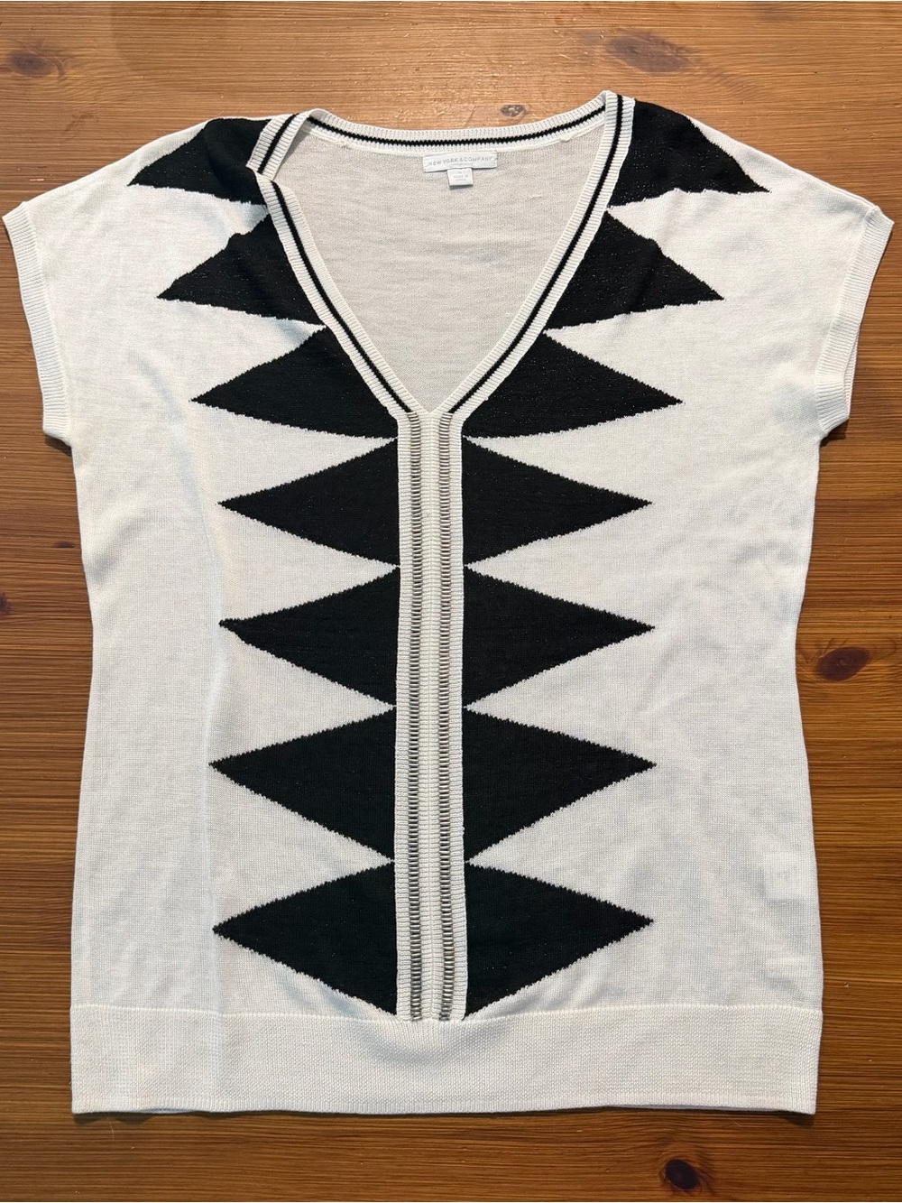 New York & Company Black & Cream Blouse with Silver Beaded Detailing - Medium